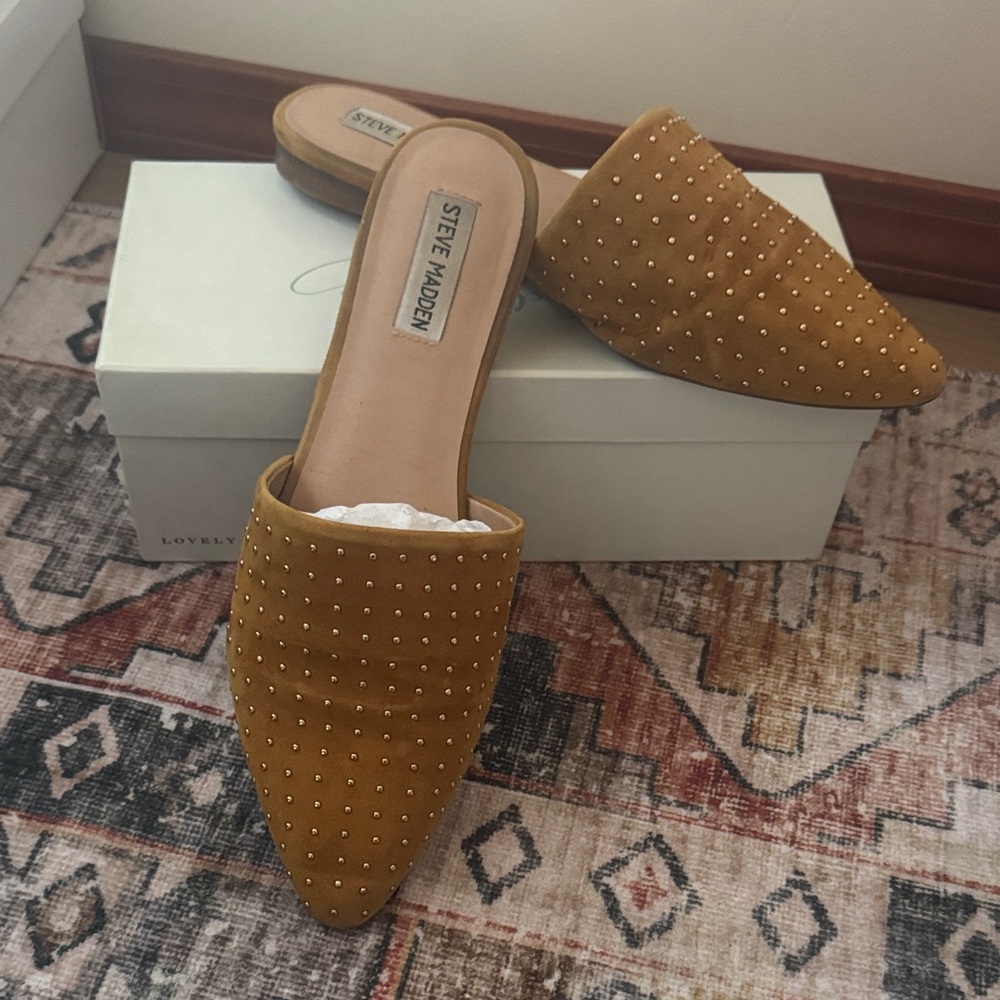 Steve Madden Brown Studded Mules